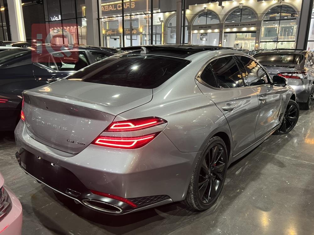 Genesis G70